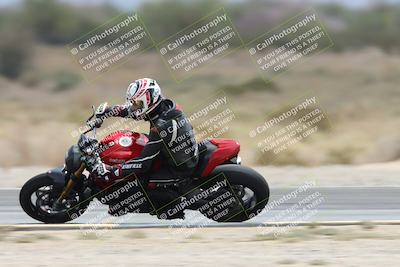 media/May-05-2025-Moto Forza (Mon) [[3c1838c5e5]]/2-B Group/Session 3 (Panning Test Turn 14 Inside)/